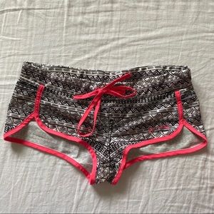 Cute Billabong boardshorts barely used